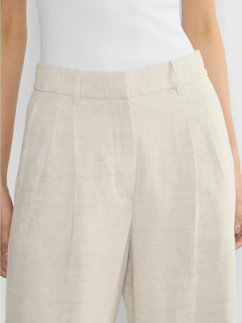 Aritzia Cropped Trousers Pants